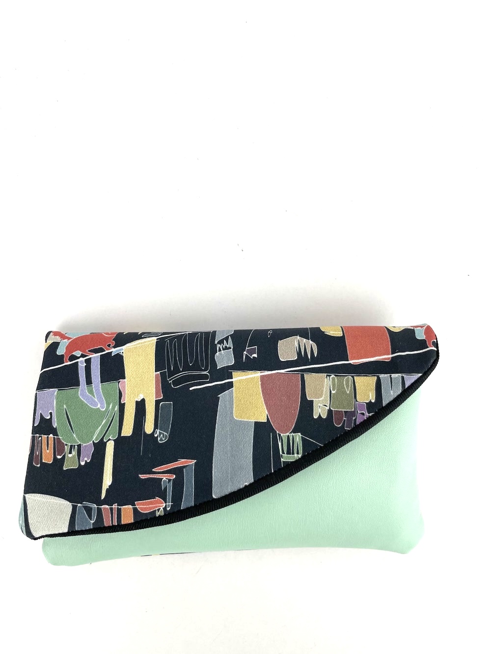 borsellino-ciappa-grande-pelle-verde-chiaro-cotone-fantasia-napoli-panni-stesi-blu-0001